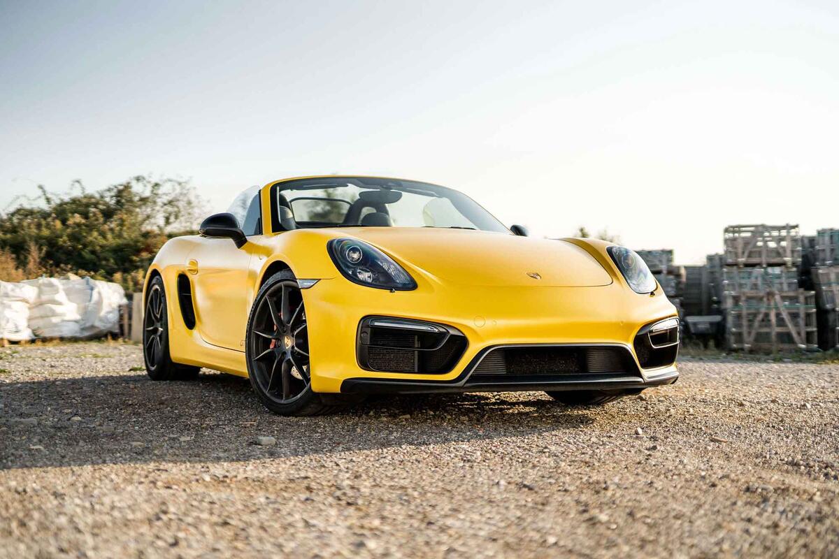Porsche Boxster GTS Hornet Yellow GBwrapping