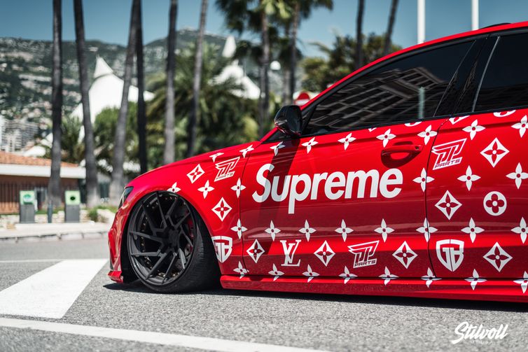 Fahrzeugfolierung im Großraum St. Pölten – Kfz-Vollfolierung